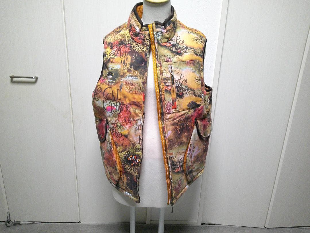 伊太利屋 ベスト 11号 綿ベスト Mサイズ 防寒 ジップベスト 総柄