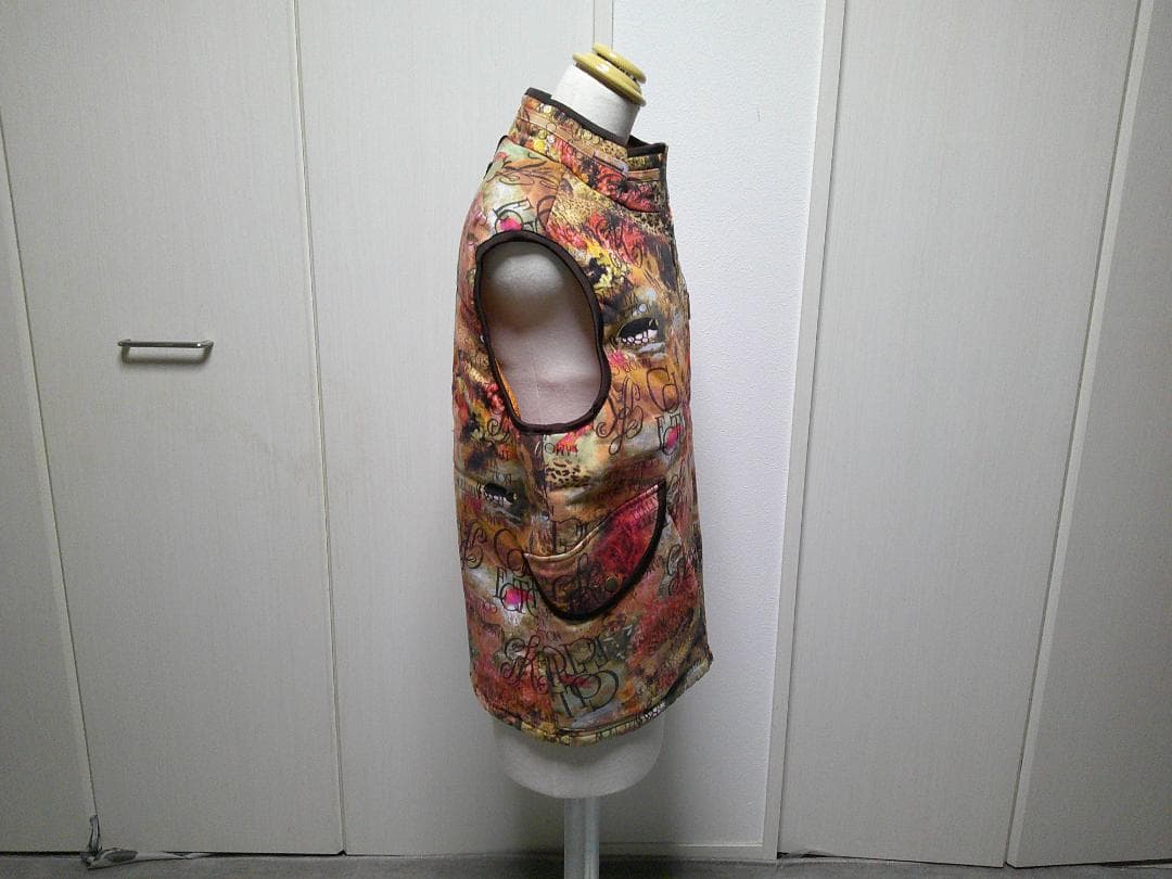 伊太利屋 ベスト 11号 綿ベスト Mサイズ 防寒 ジップベスト 総柄