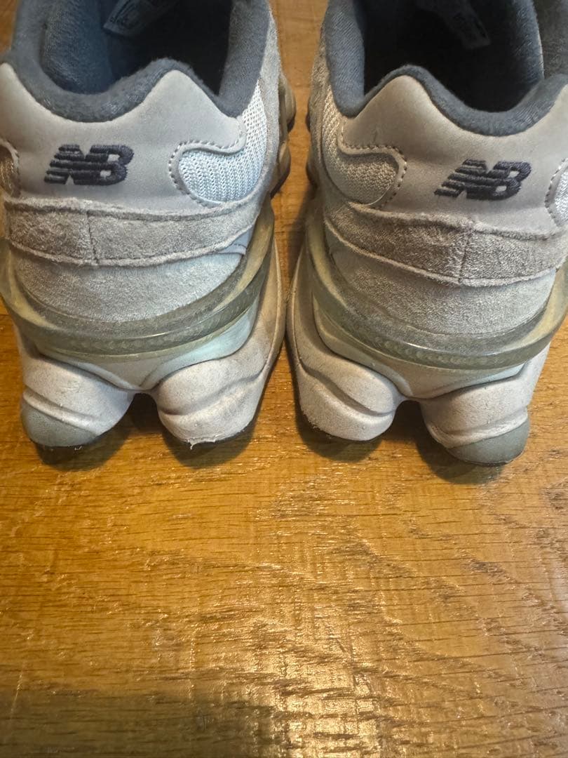 靴 newbalance 9060 23.5