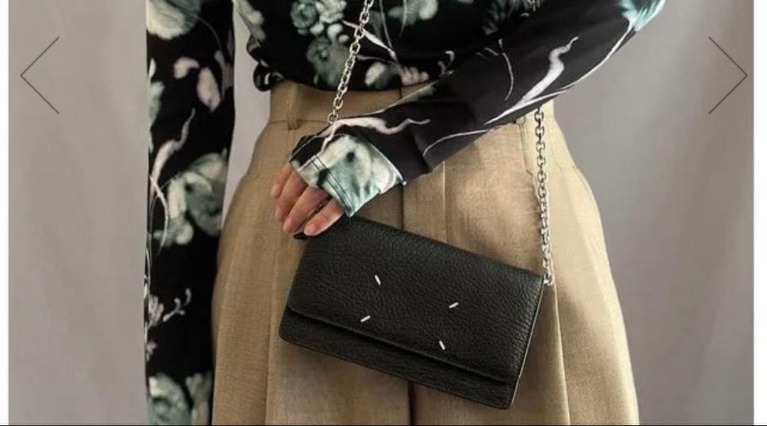メゾンマルジェラ leather chain wallet