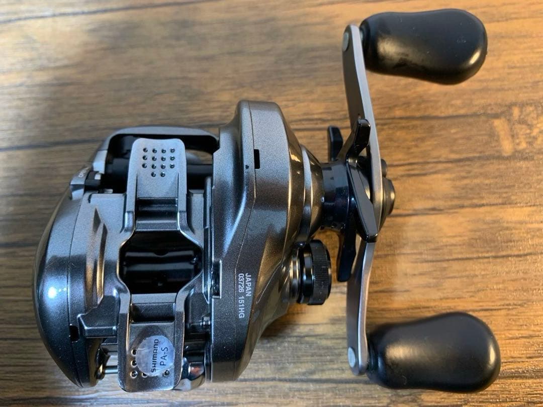 シマノ17クロナーク MGL 151HG 左ハンドル