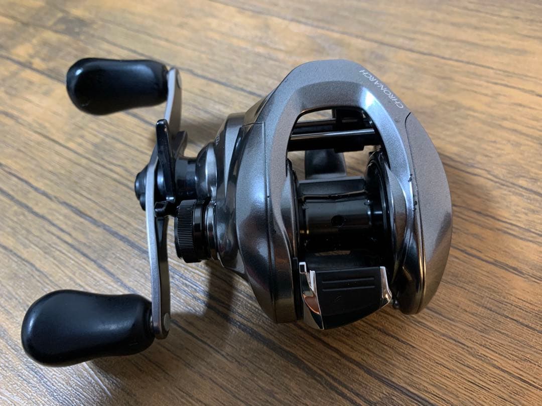 シマノ17クロナーク MGL 151HG 左ハンドル