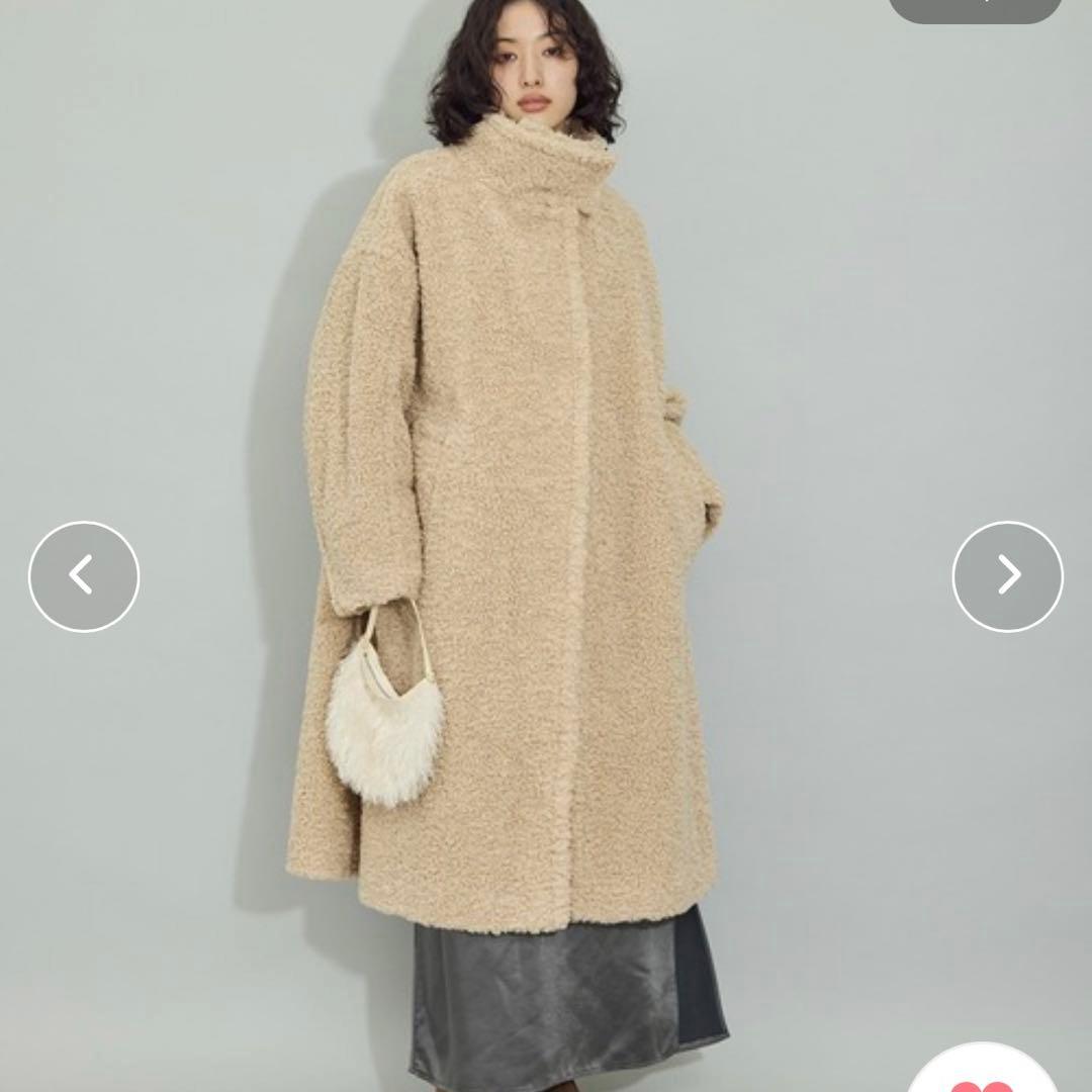 アダムエロペ　スタンドカラーボアコート