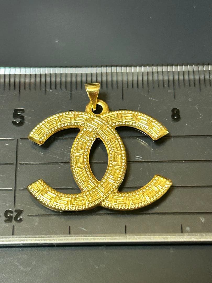 k18/Au750YG ペンダントトップ