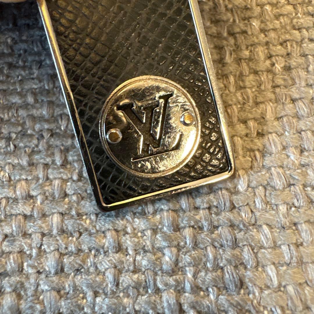 中古品　Louis Vuitton レザー マネークリップ ブラック