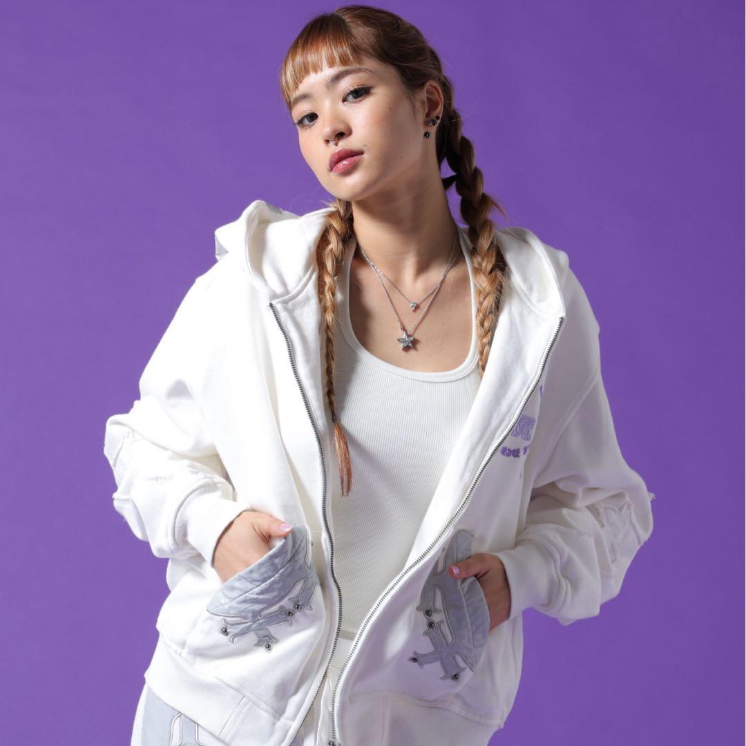 い*る様 【新品半額以下】GALFY/ガルフィー 別注 小悪魔ジップアップパーカ