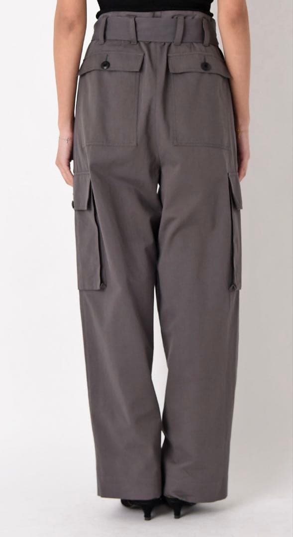 mayurio　AKTE ベルテッドカーゴパンツ¥16,830 サイズ2