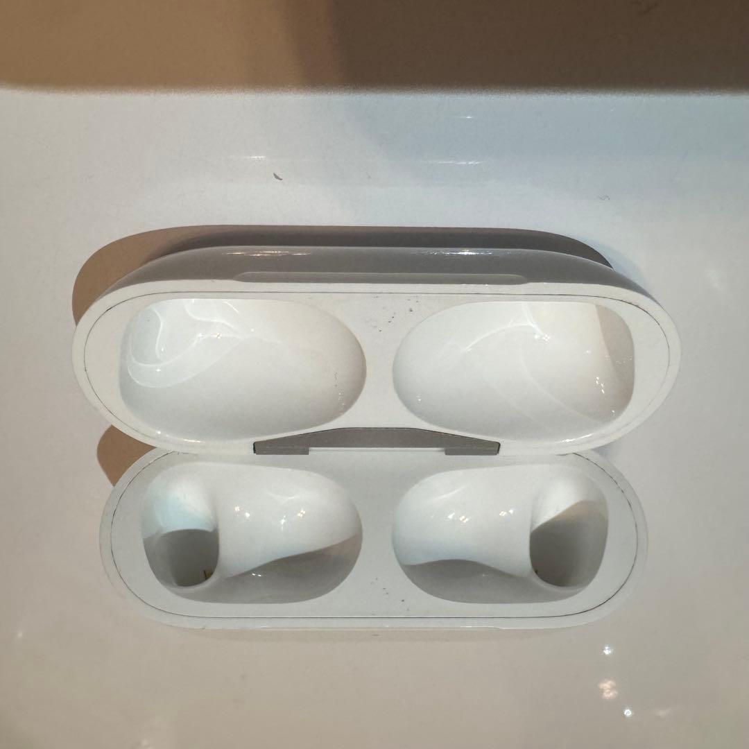 G*L様 AirPods Pro 第2世代　lightning