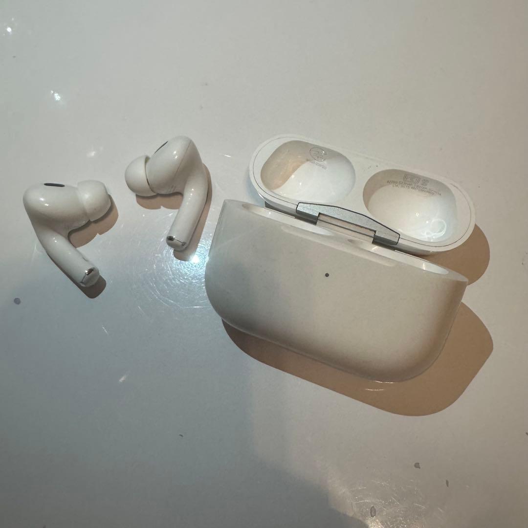 G*L様 AirPods Pro 第2世代　lightning