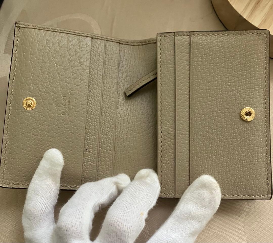 ⭐️【GUCCI】GGキャンバス 二つ折り財布⭐︎箱あり⭐️