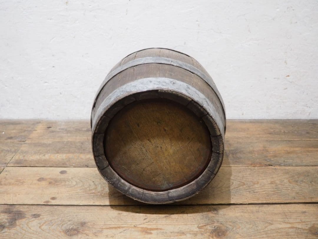 1142 ヴィンテージ　古い木樽のオブジェ　椅子　スツール　レトロ　アンティーク