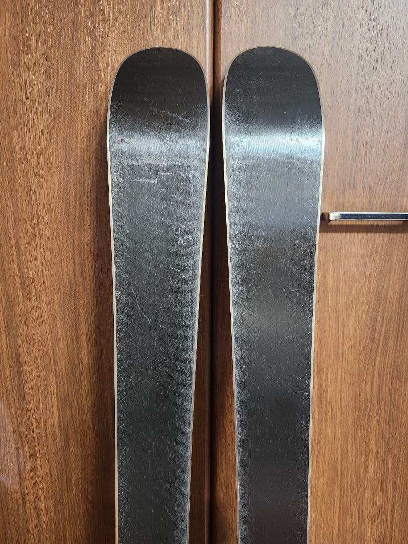 ツインチップ　ヘッド　127cm　Head　スキー板　子供スキー板