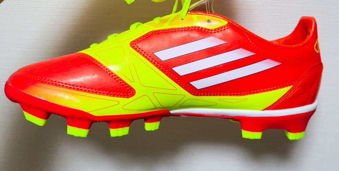 adidas　アディダス　サッカー　フットボール　スパイク　シューズ　メンズ