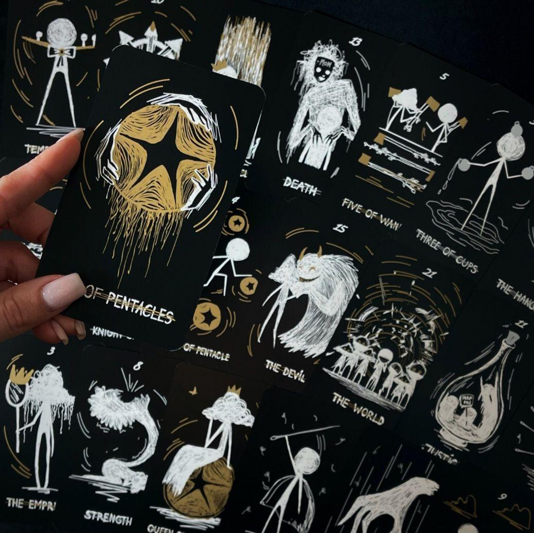 新品　漆黒の金箔エッジ 怖くて優しいタロットカード 全78枚 ブラックナイト