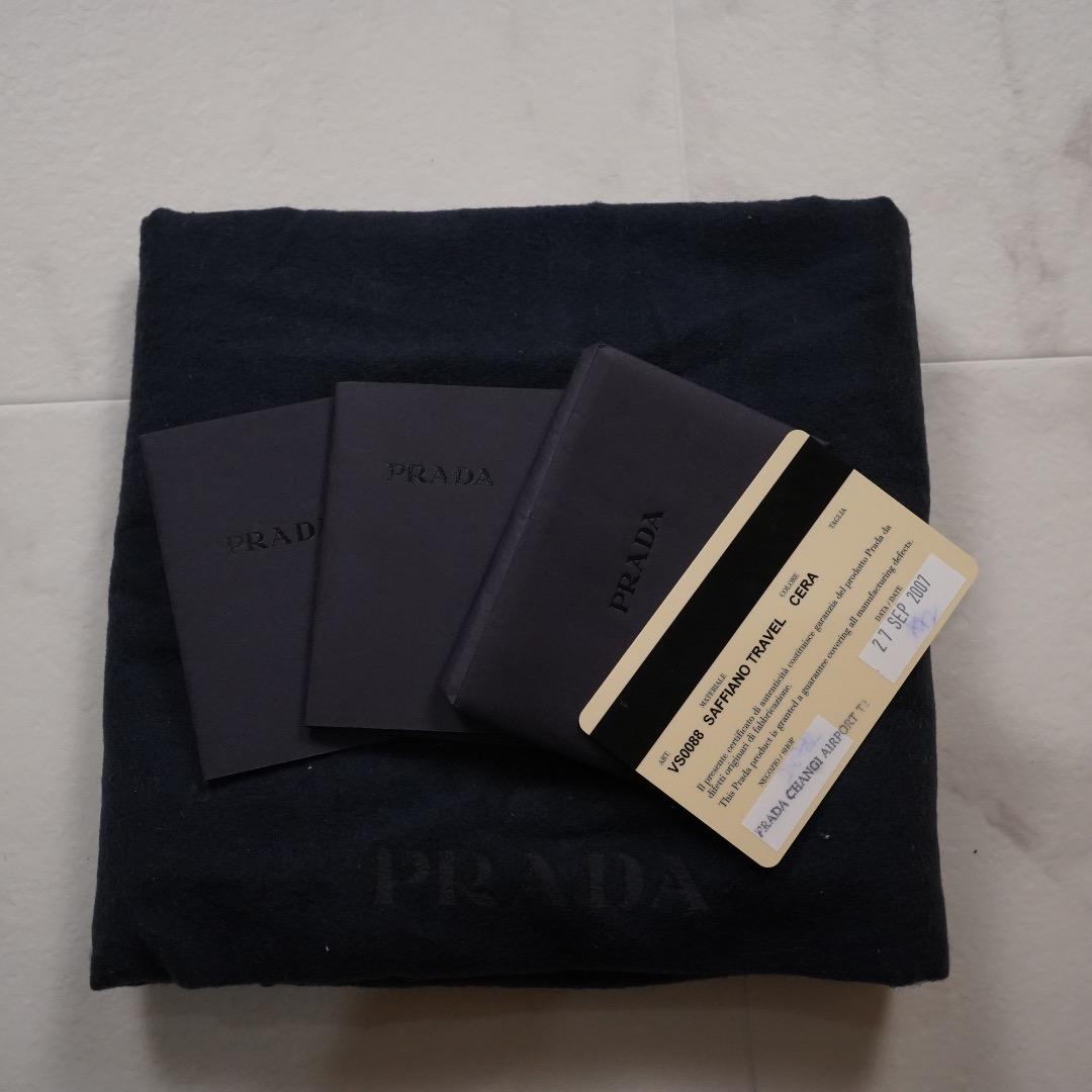 PRADA ビジネスバッグ レザー ホワイト