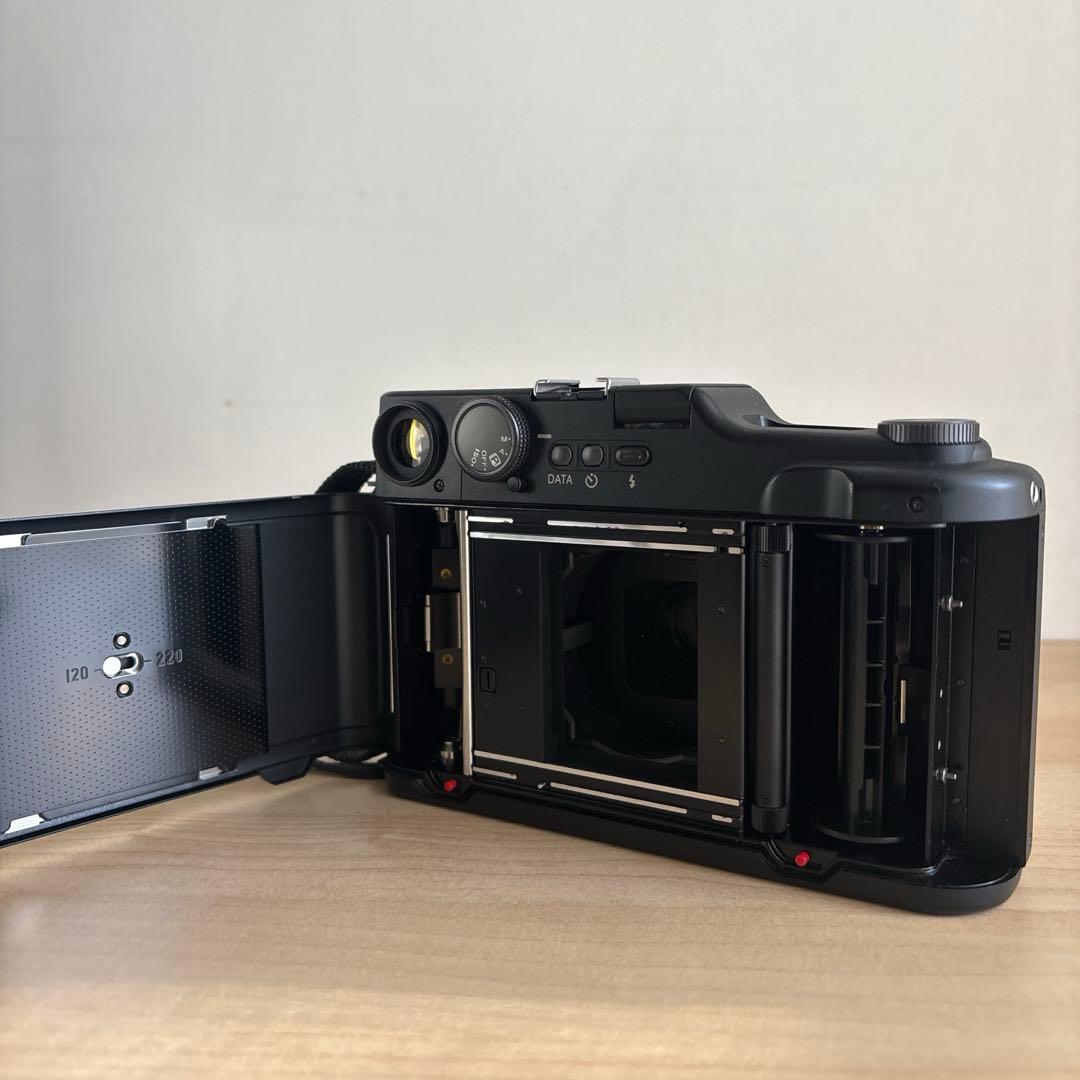 FUJI GA645i Professional 6x45フィルムカメラ