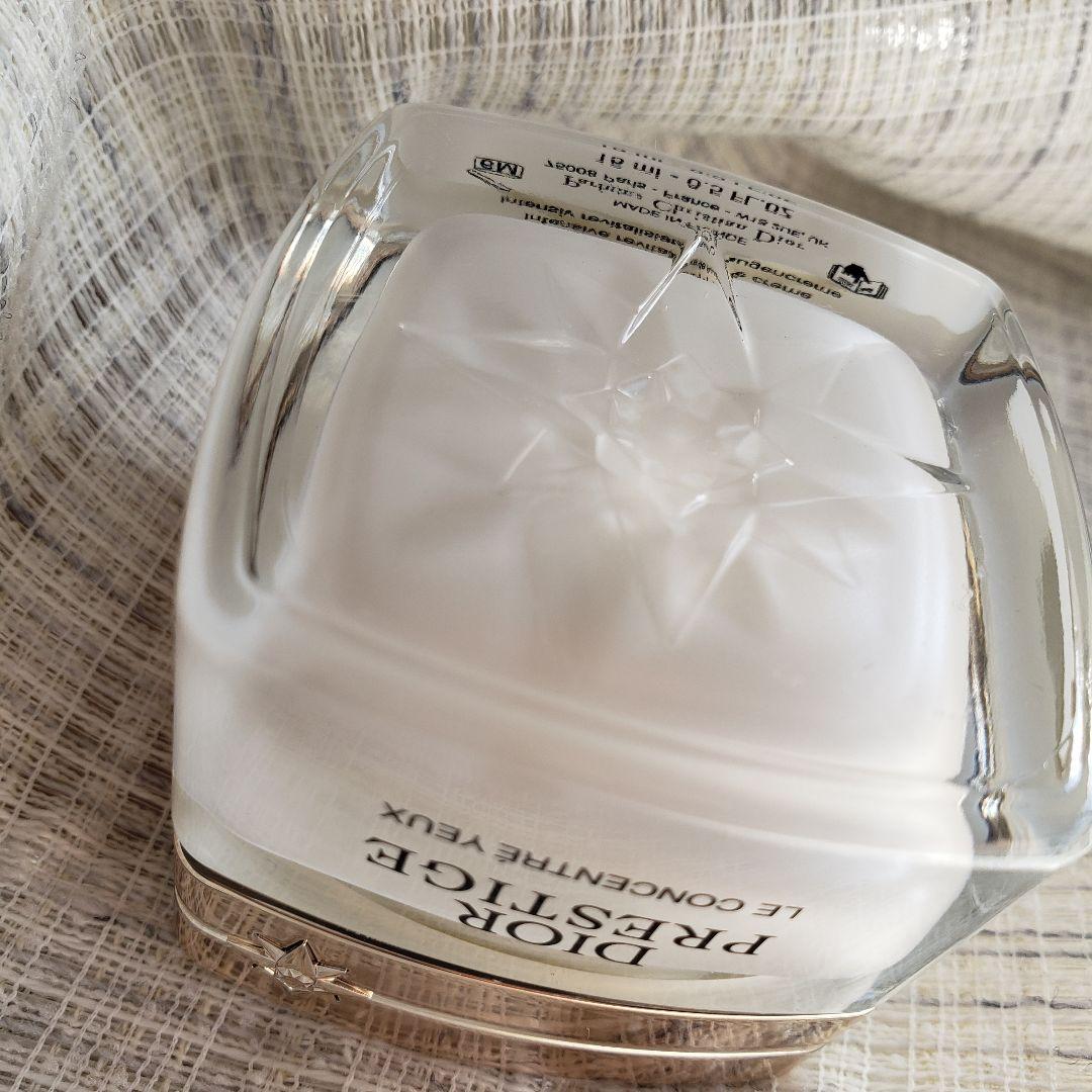 Dior Prestige Le Concentré Yeux アイクリーム