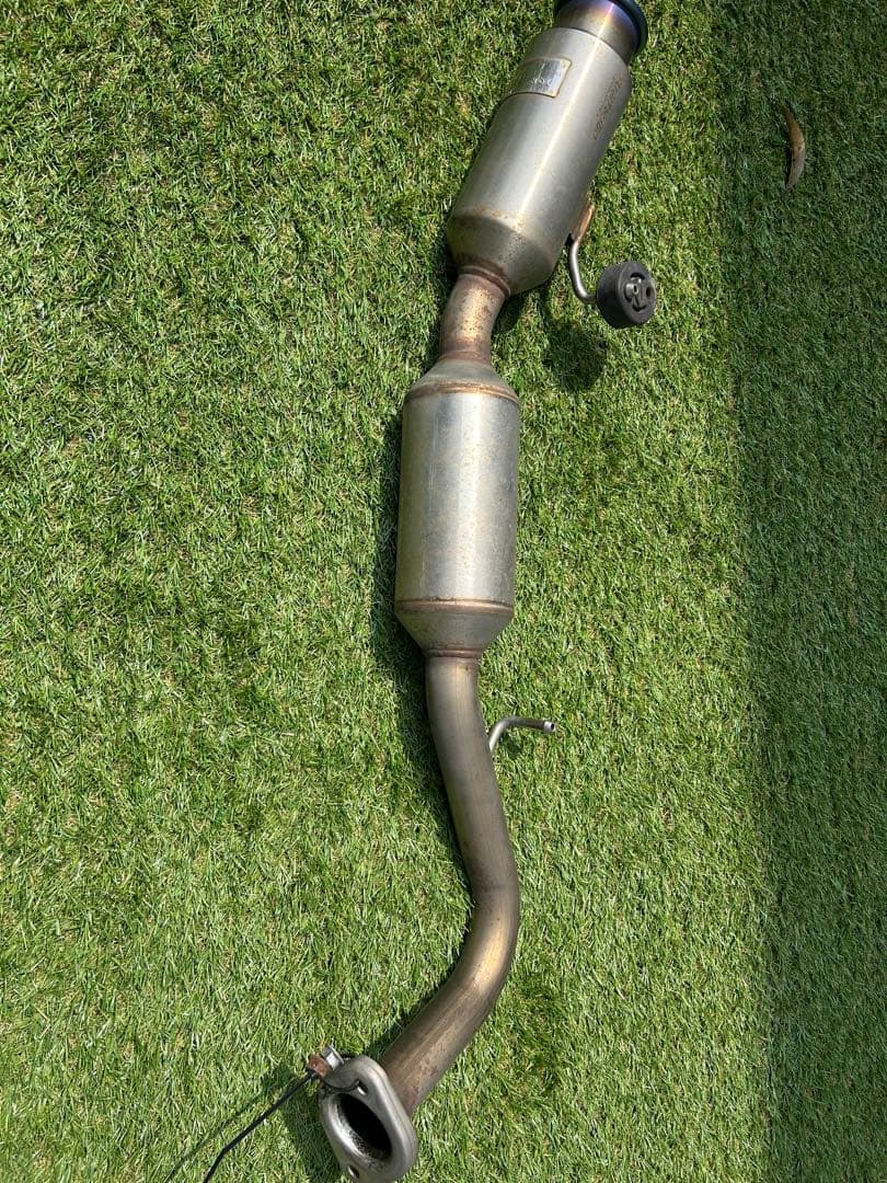 NCP131 vitz フジツボ製　マフラー