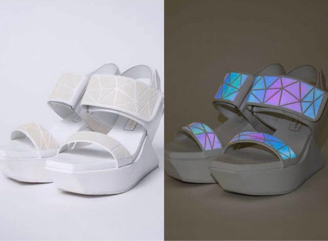 【新品】ユナイテッドヌード ヒールサンダル