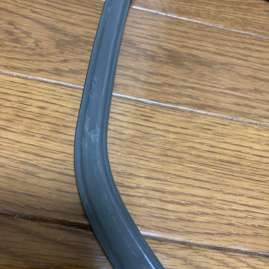 スバル　アウトバックBS9 純正　リヤバンパーモールディング