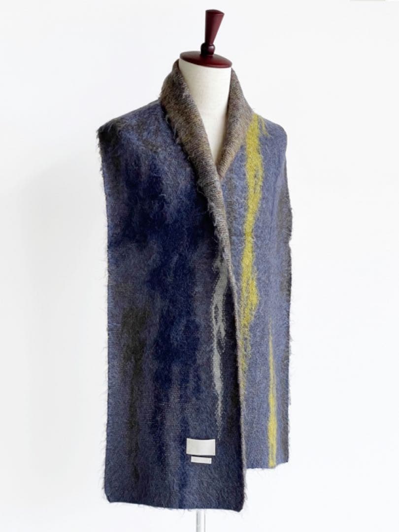 YOKE22AW_STILL JACQUARD STOLE(BLUE)タグ付