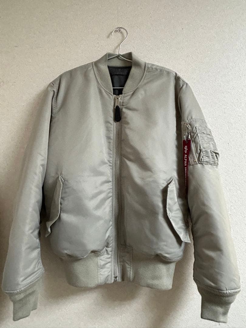 アルファインダストリーズ MA-1 フライトジャケット Mサイズ ライトグレー