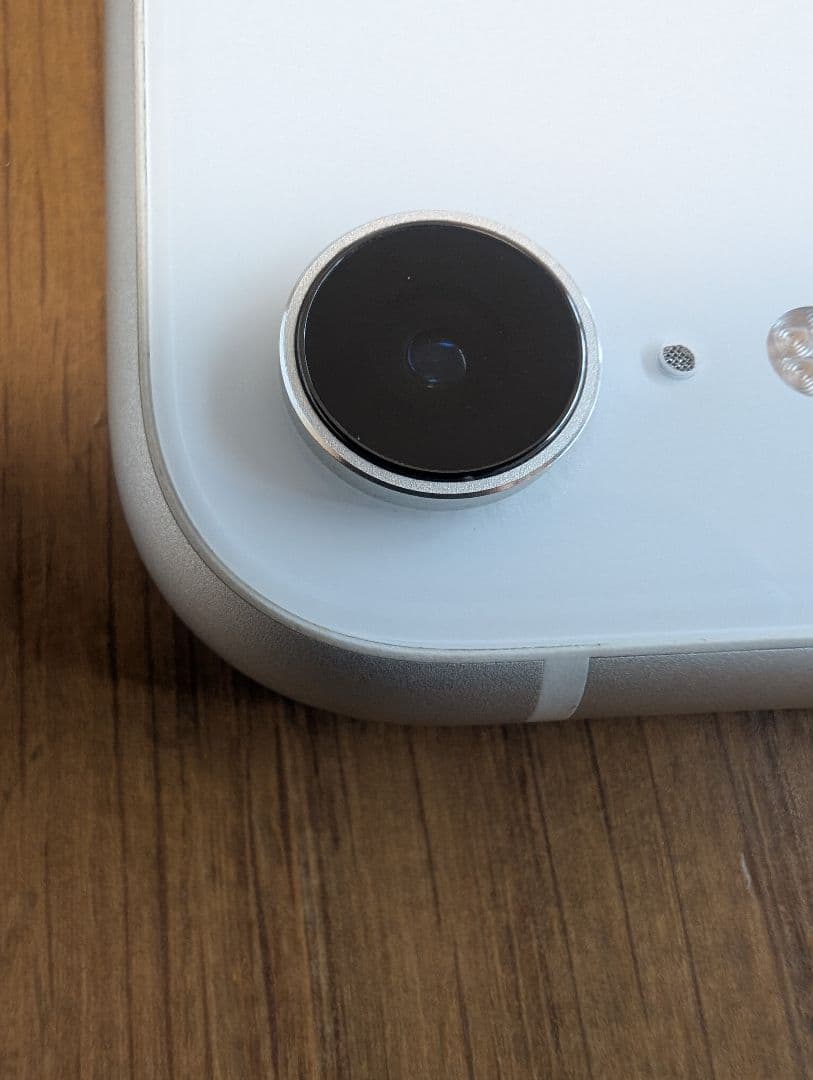 Apple iPhone XR ホワイト 本体 64GB　箱付属付き