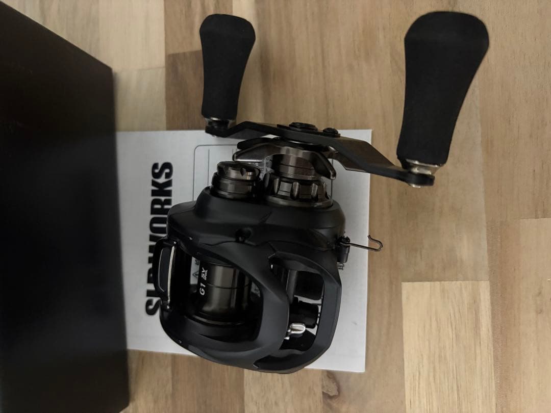 ダイワ　SLP WORKS 美品 ジリオン9 SV TW-SLPW