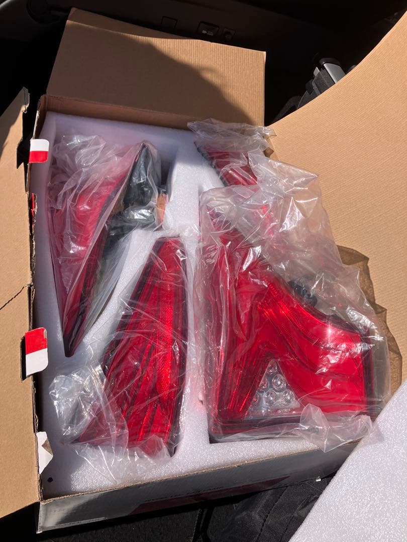 プリウス 50 前期 ヴァレンティ テールランプ(バージョン2)　車検対応