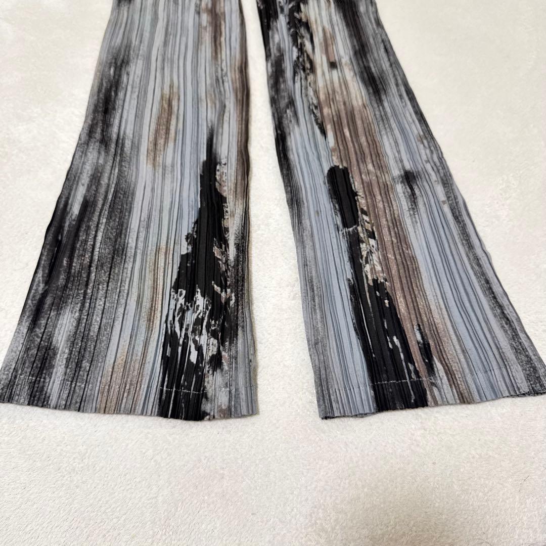 極美品✨ISSEY MIYAKE グラデーション　プリーツ　ボトムス　黒　グレー