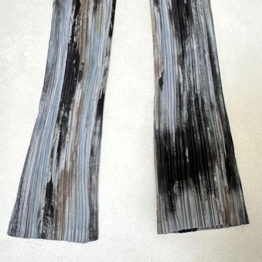 極美品✨ISSEY MIYAKE グラデーション　プリーツ　ボトムス　黒　グレー