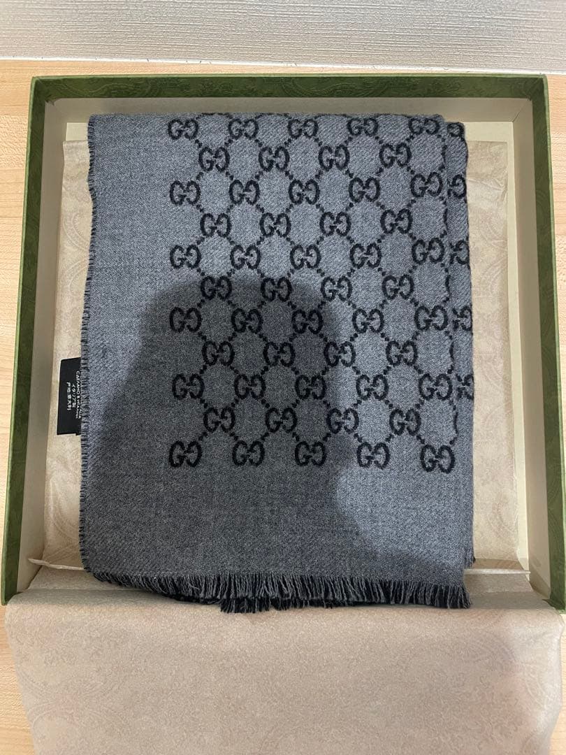 a*o様 GUCCI GGロゴマフラー グレー