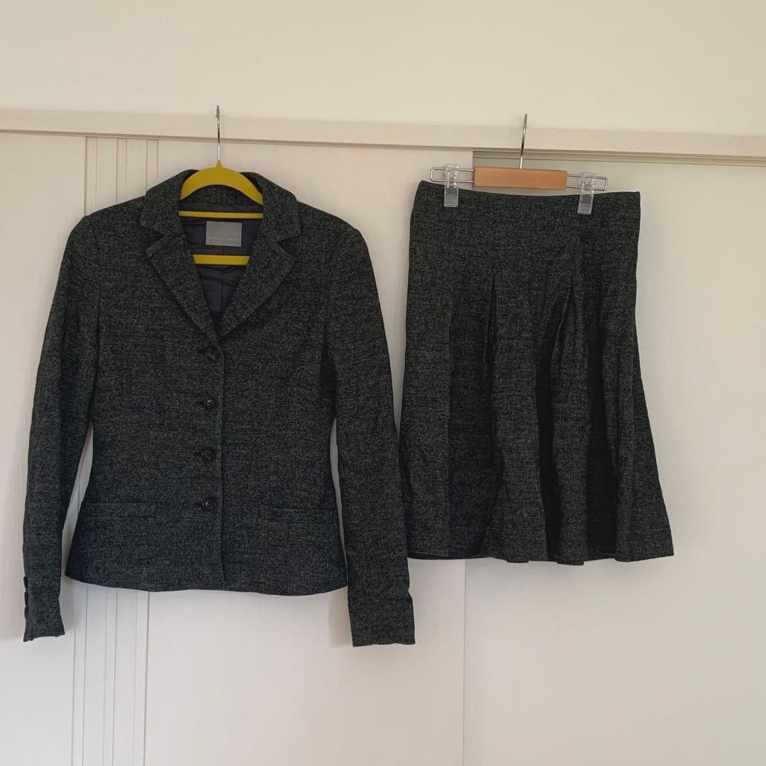 お値下げ中【theory luxe】セットアップフレアスカートスーツ　38