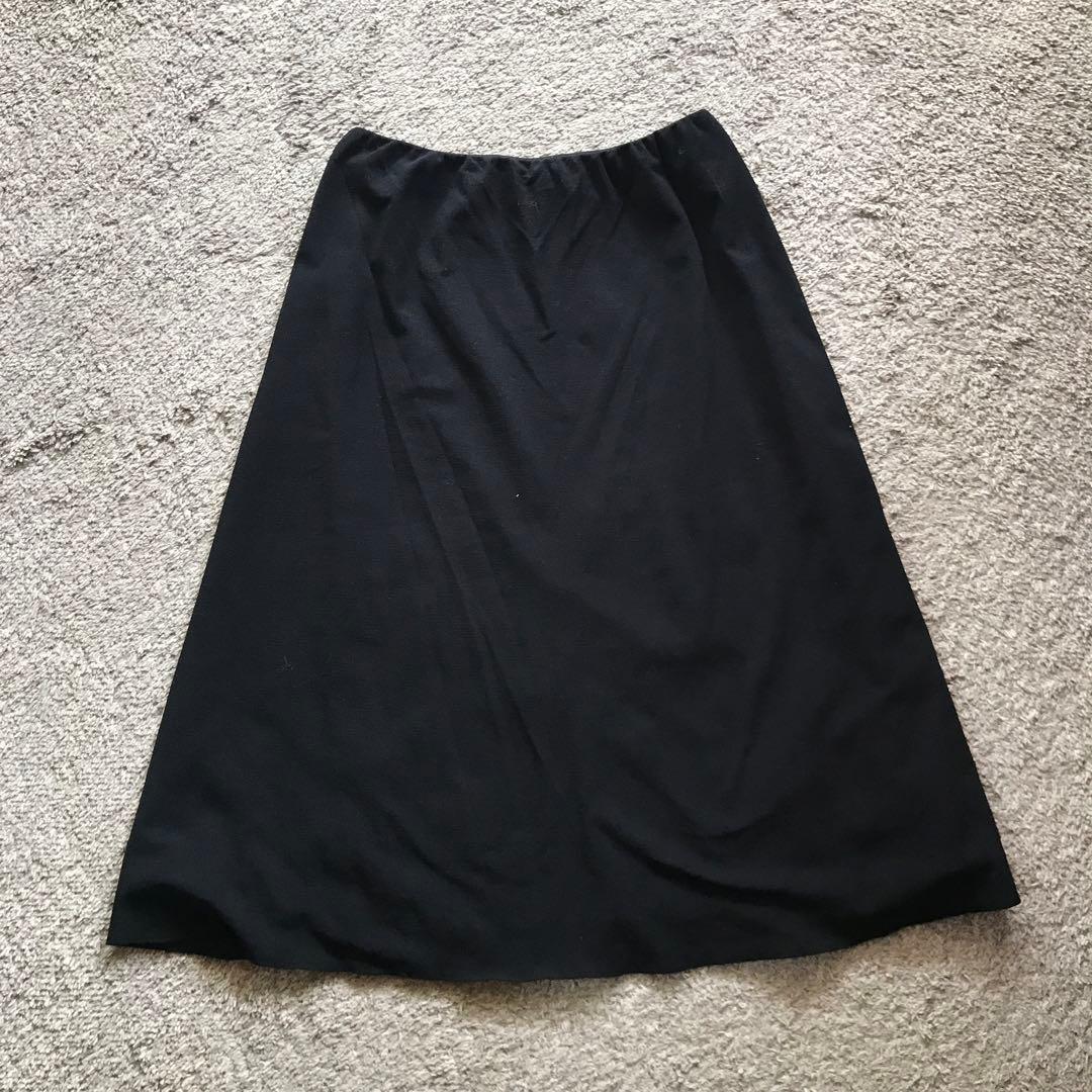 ビビアンタム　膝丈スカート　刺繍　黒　裏地付き