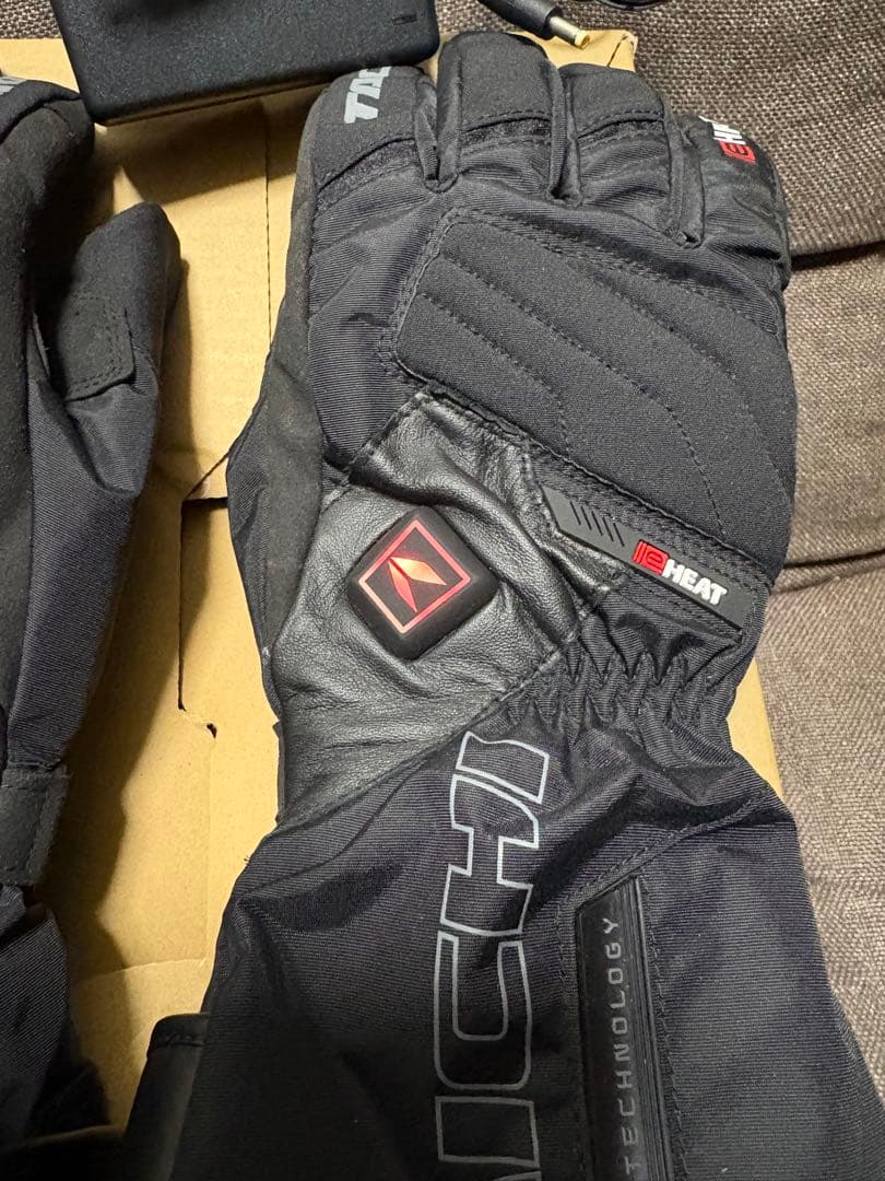 RSタイチ　TAICHI 電熱グローブ ブラック　Mサイズ　美品