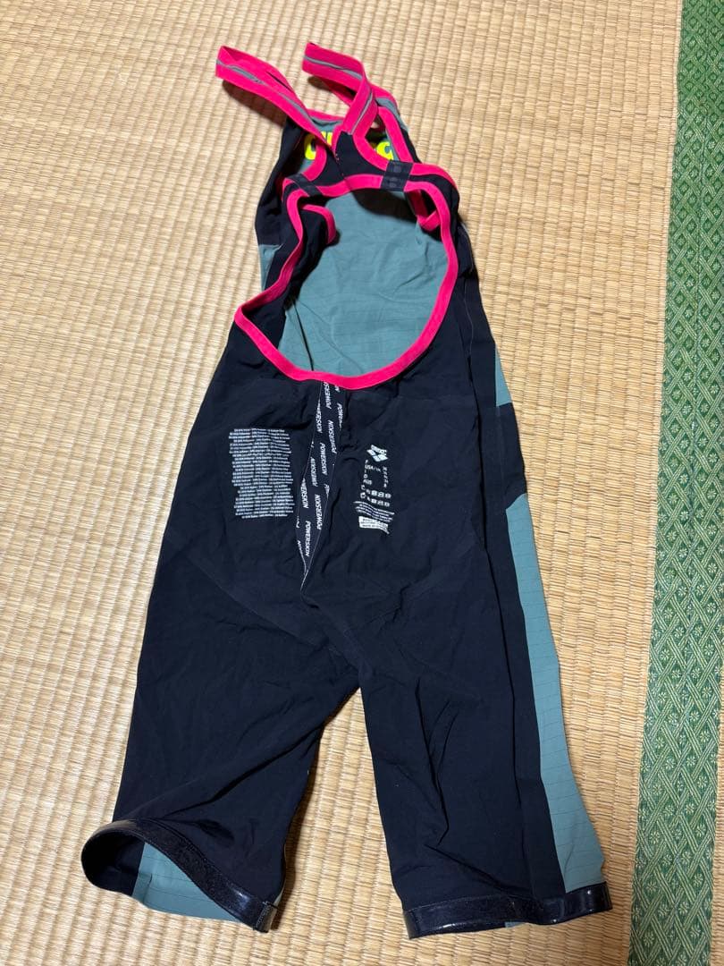 美品　アリーナ　高速水着　競泳水着　パワースキンカーボンエアー2 M