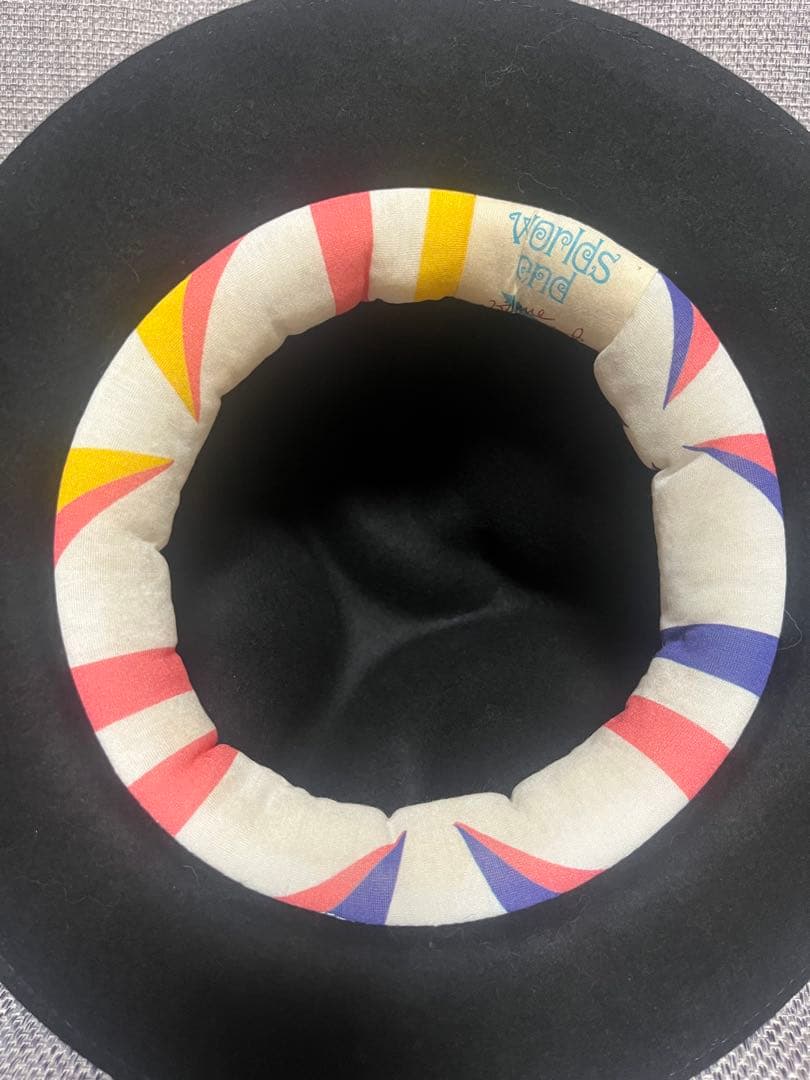 美品Vivienne Westwood worlds endマウンテンハット黒