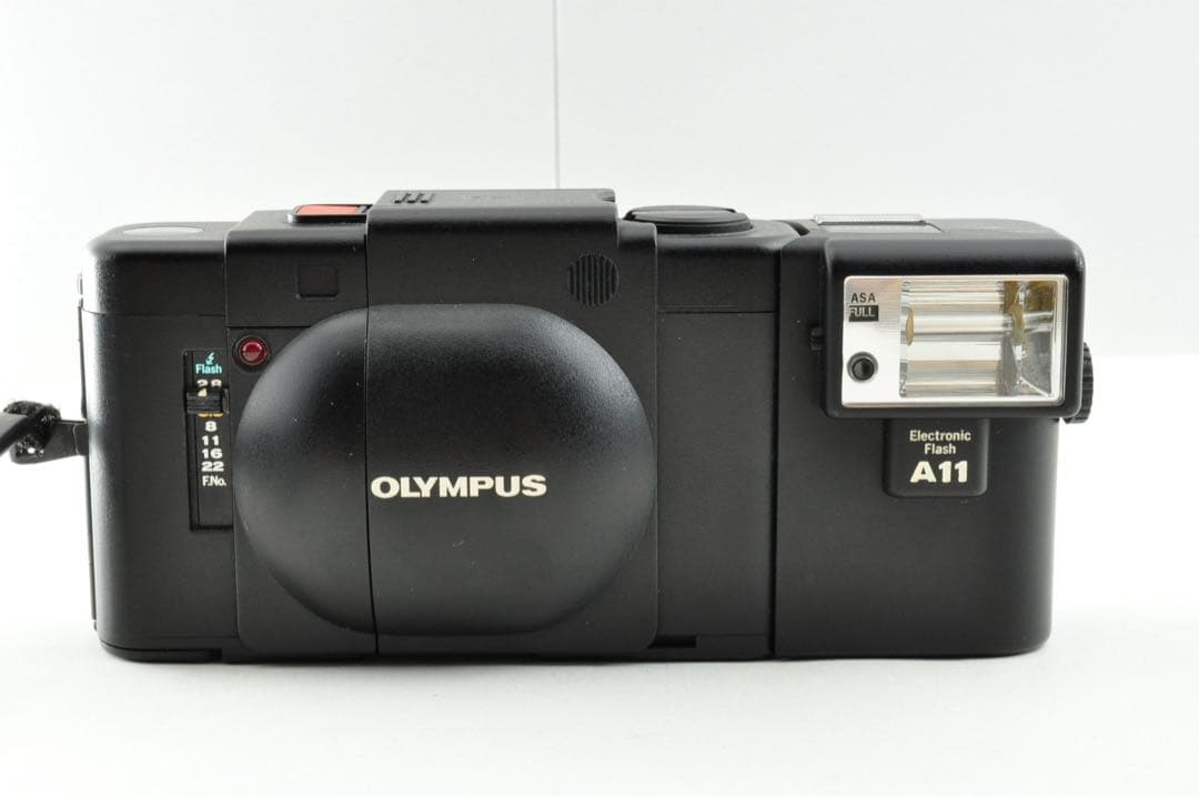 美品⭐︎動作確認済　OLYMPUS XA + A11とNikon L35AD