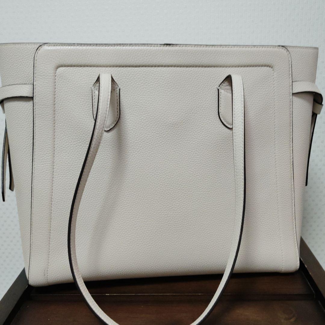 ケイトスペードホワイトレザートートバッグ