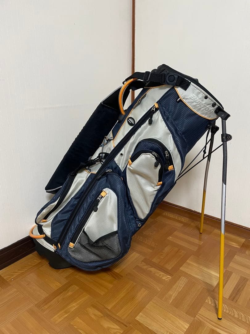 BURTON（バートン）の軽量スタンドゴルフバック