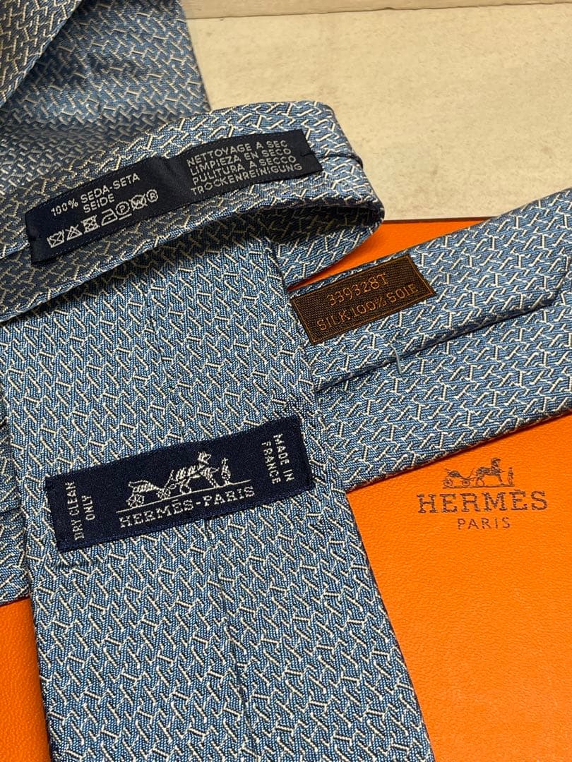 【一度着用のみ】HERMES ブルー H総柄 ネクタイ シルク　成人式向け
