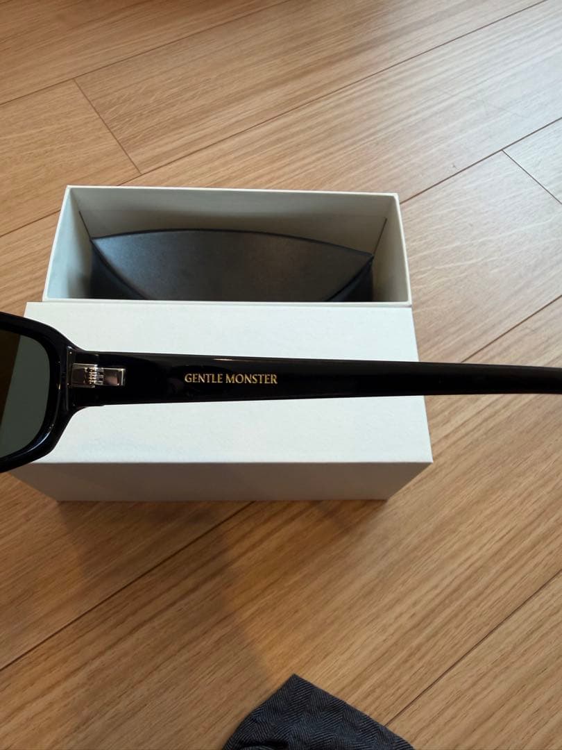 小物 GENTLE MONSTER HALO