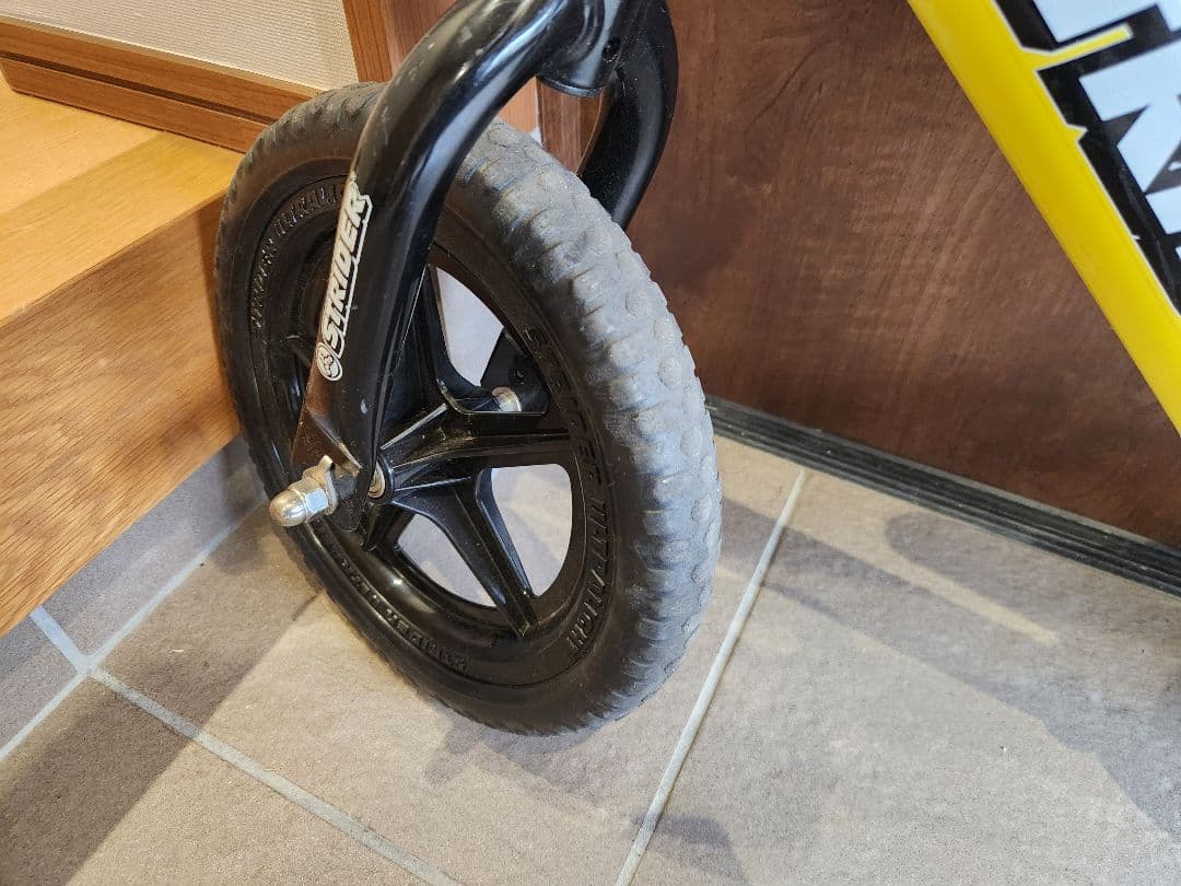 ストライダー 12インチ スポーツ バランスバイク キックバイク