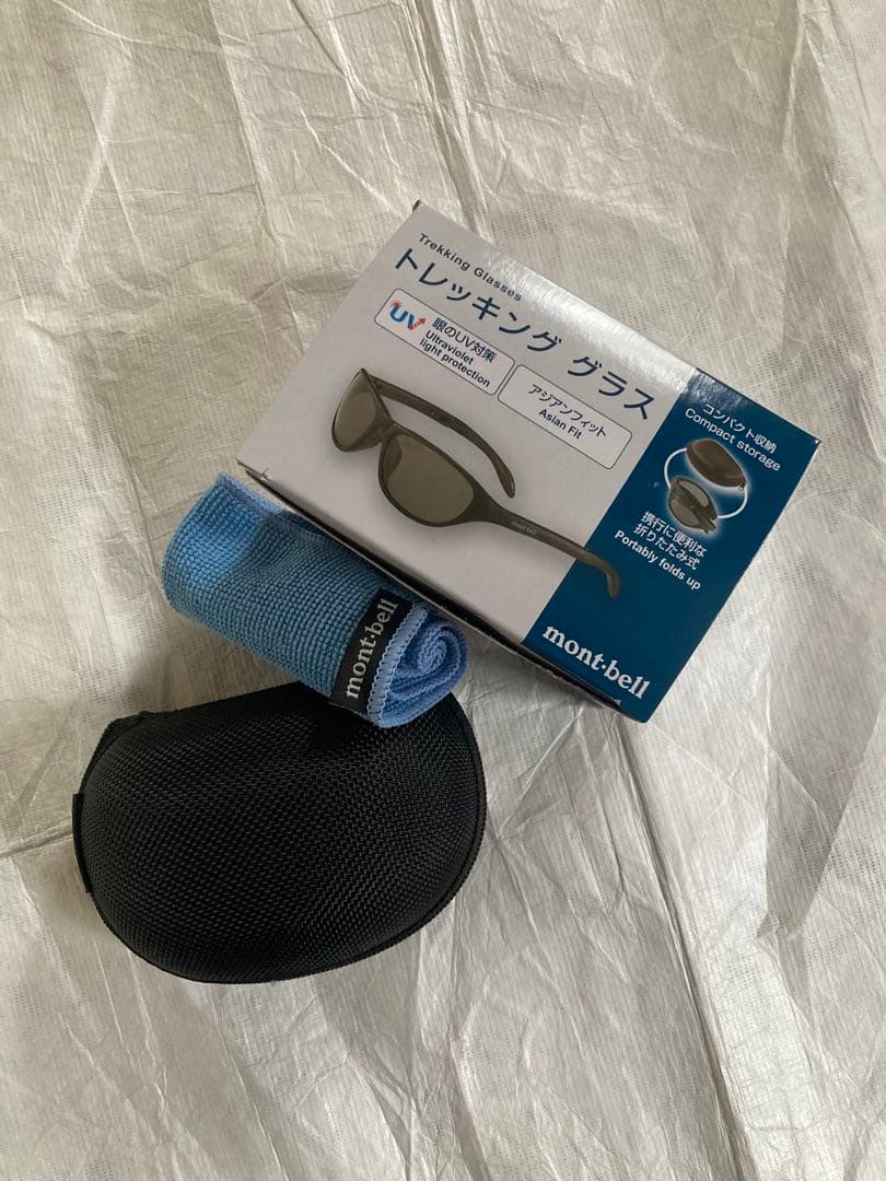 【新品】mont-bell トレッキンググラス　シルバー