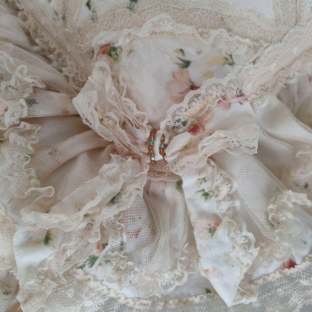 アキアカネ　花柄クッション　アンティーク