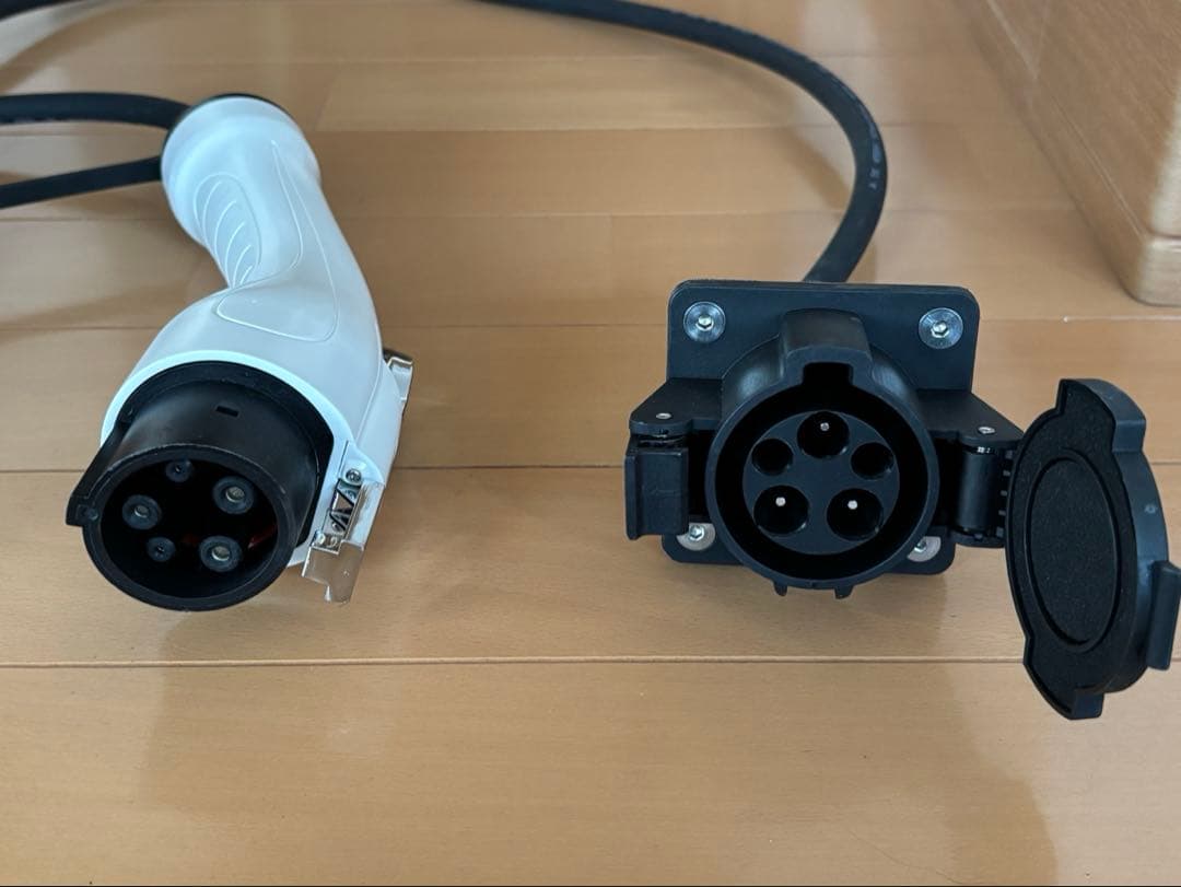 【中古品】電気自動車用充電200v延長ケーブル