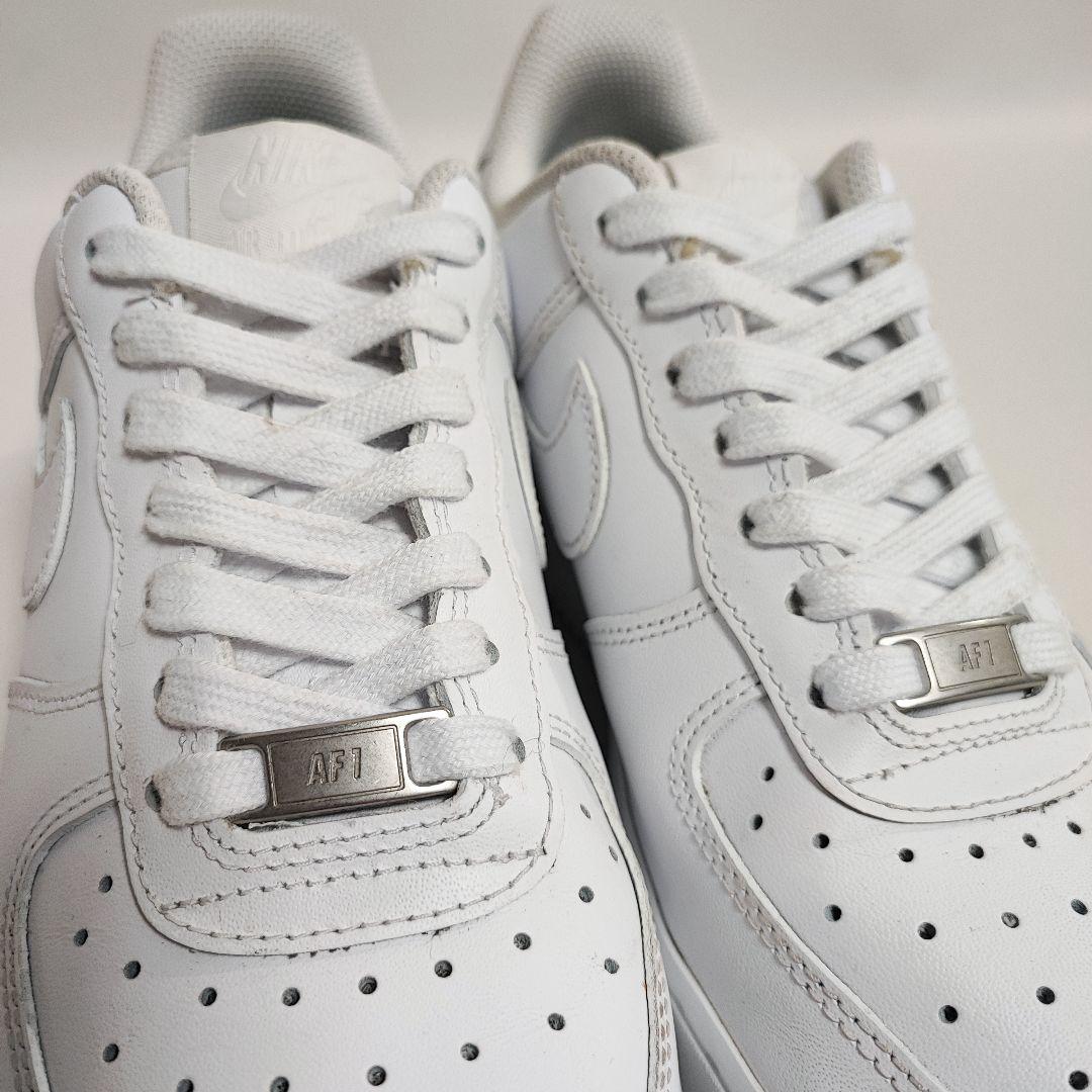 靴 NIKE WMNS AIR FORCE 1 07 25.5