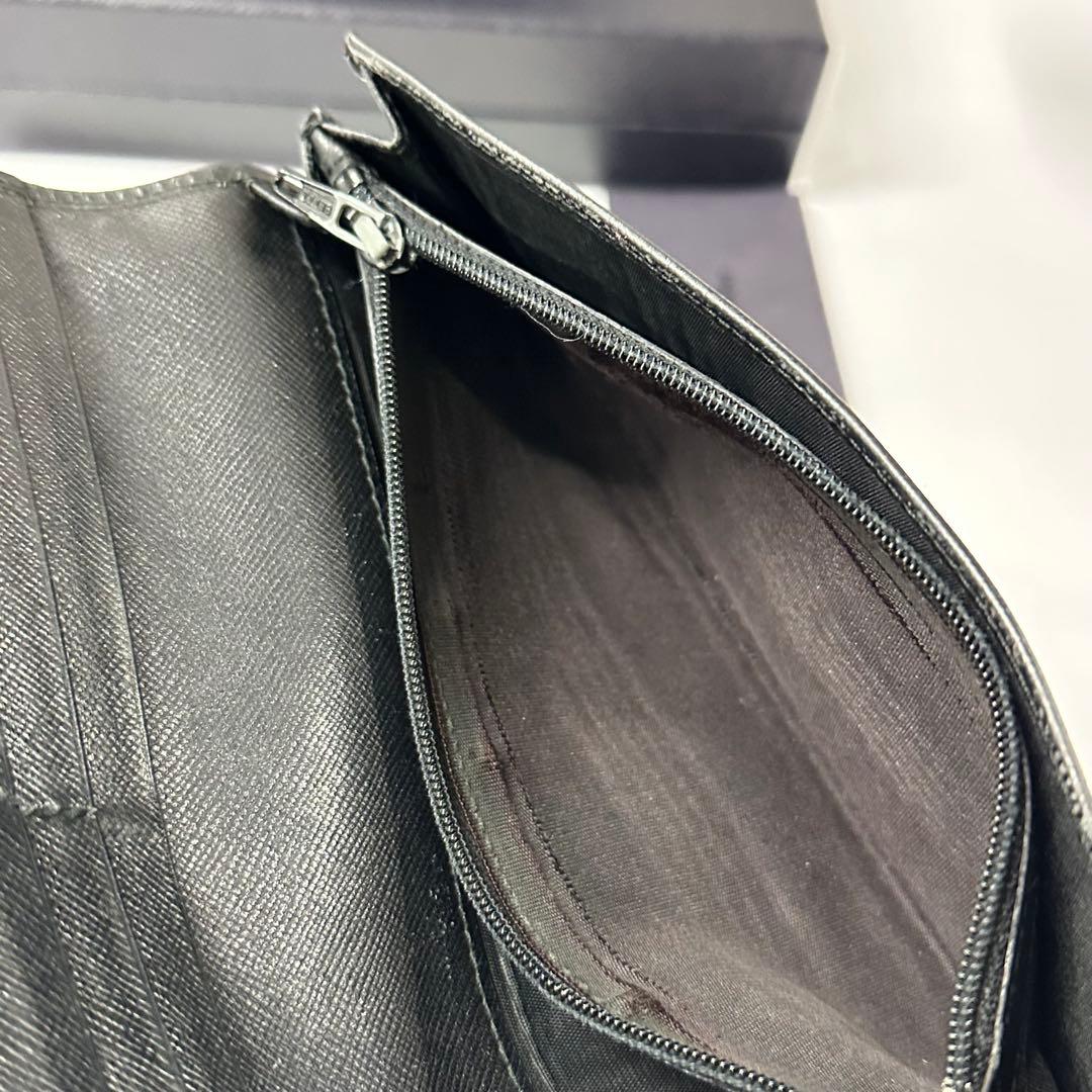 新品同様‼️ プラダ　PRADA 財布　長財布　サフィアーノ　三角ロゴ