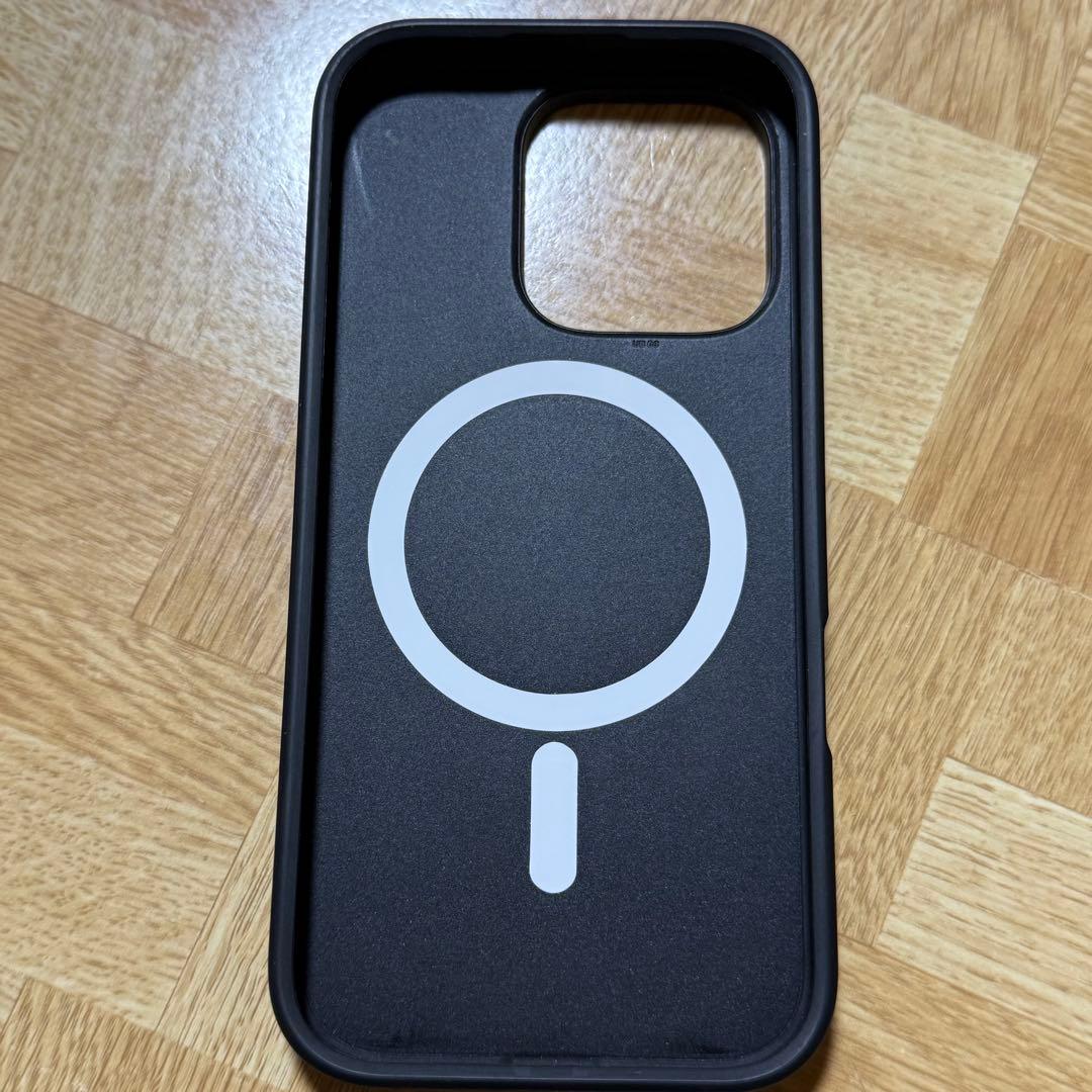 ハチワレ　iPhone16pro スマホケース ケースフィット CASEᖴITY