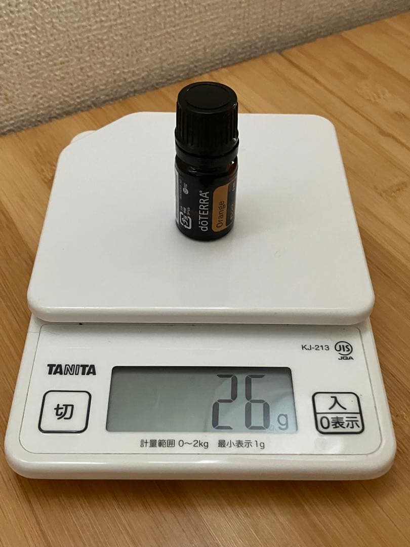 檜のアロマオイルスタンド付き！ ドテラ　アロマタッチキット